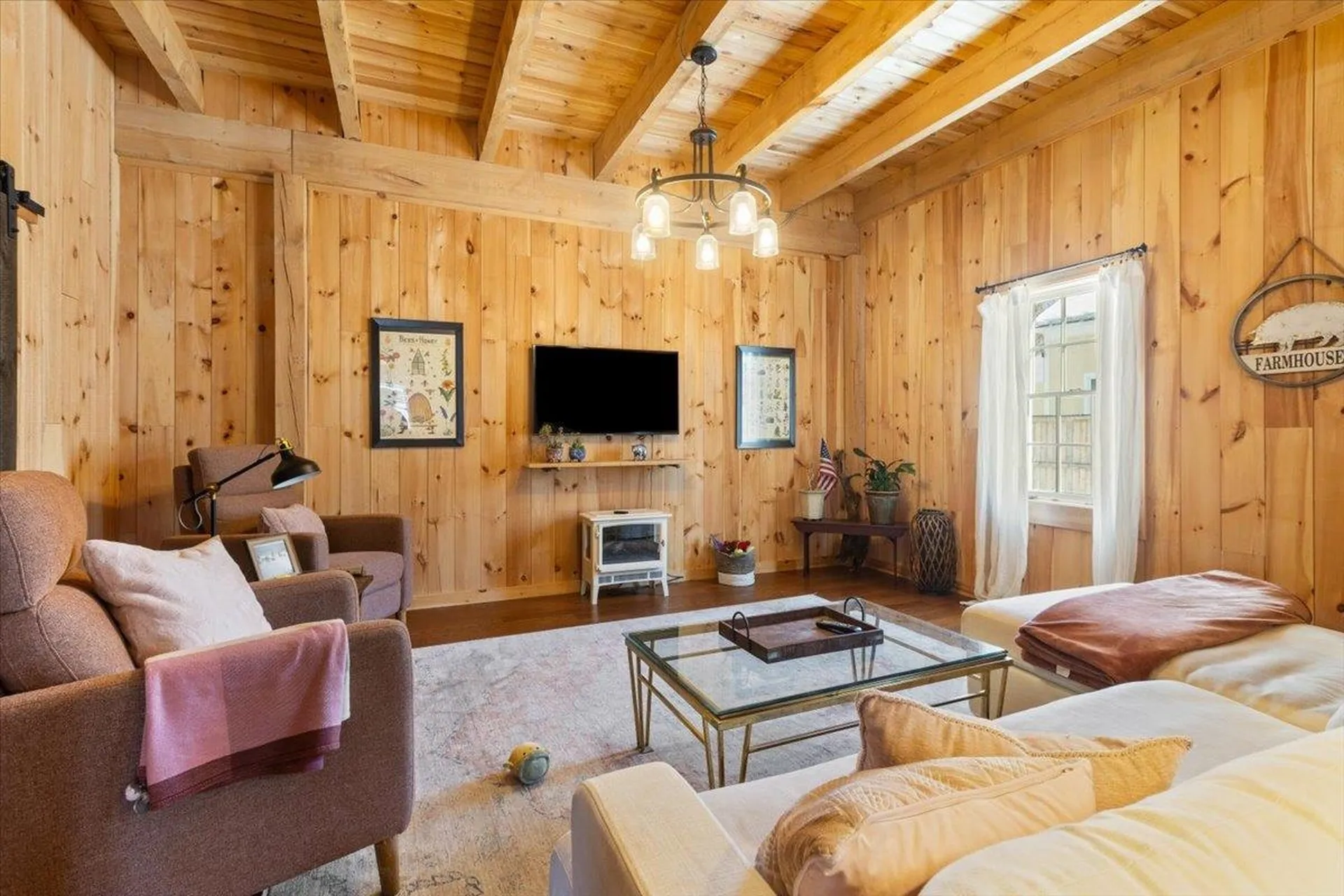 19 Elm Street Lancaster NH 03584