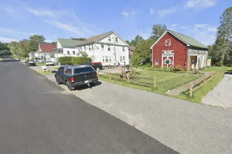 19 Elm Street Lancaster NH 03584