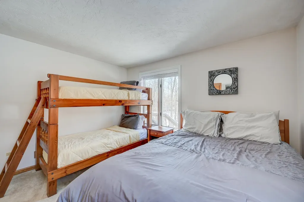 5 Holiday Ridge Road Bartlett NH 03812