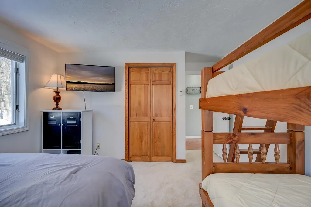 5 Holiday Ridge Road Bartlett NH 03812