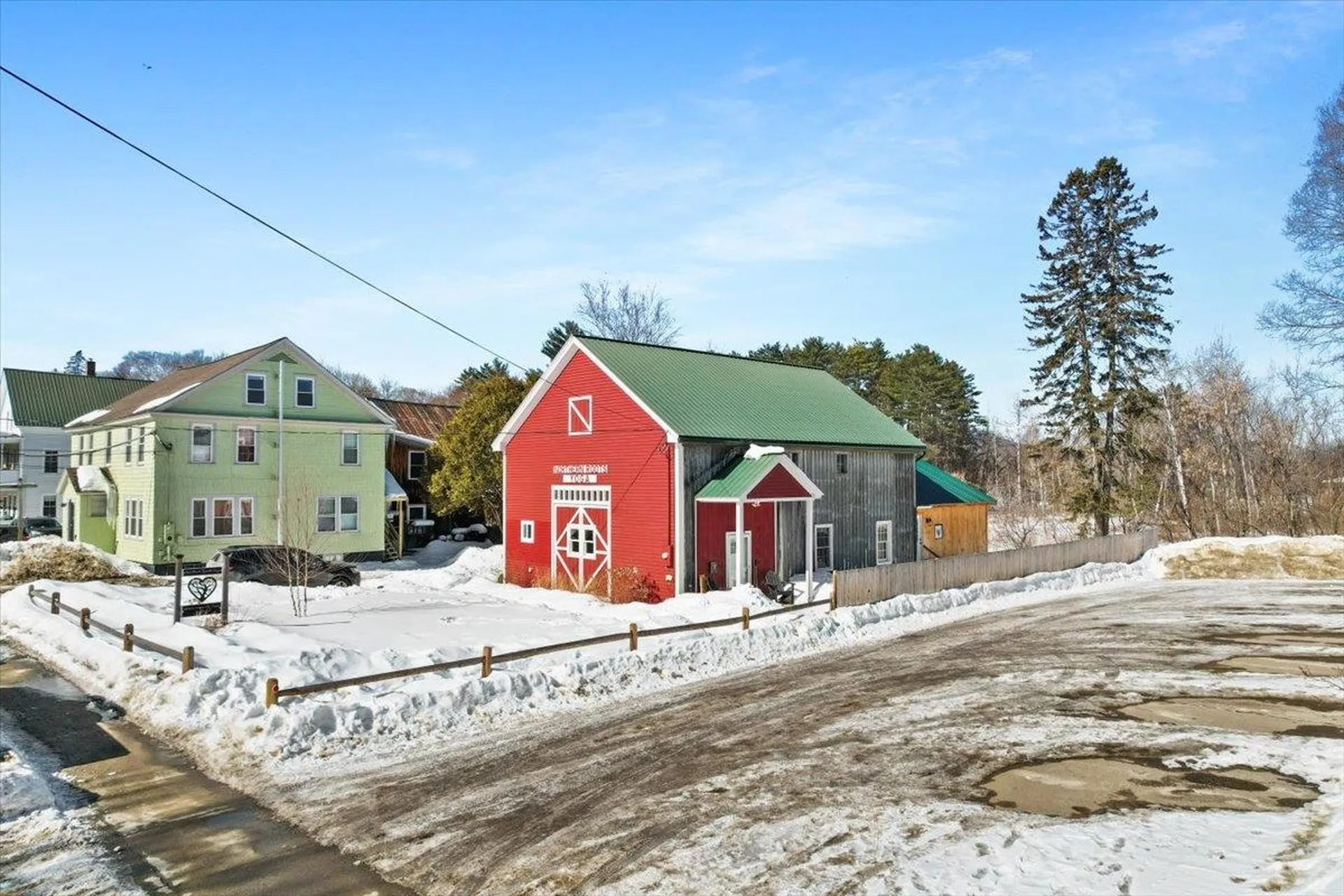 19 Elm Street Lancaster NH 03584