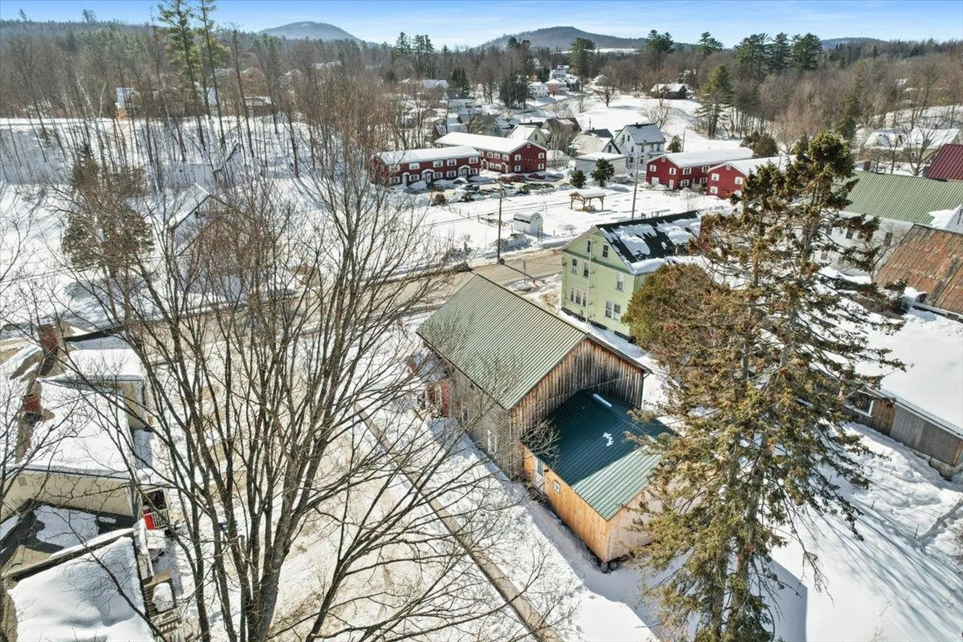19 Elm Street Lancaster NH 03584
