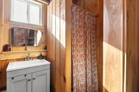 19 Elm Street Lancaster NH 03584