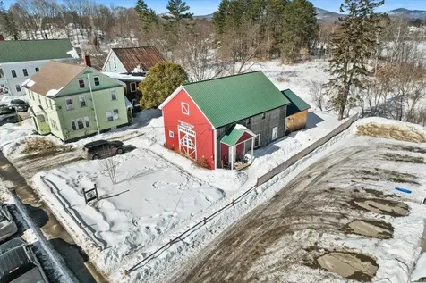 19 Elm Street Lancaster NH 03584