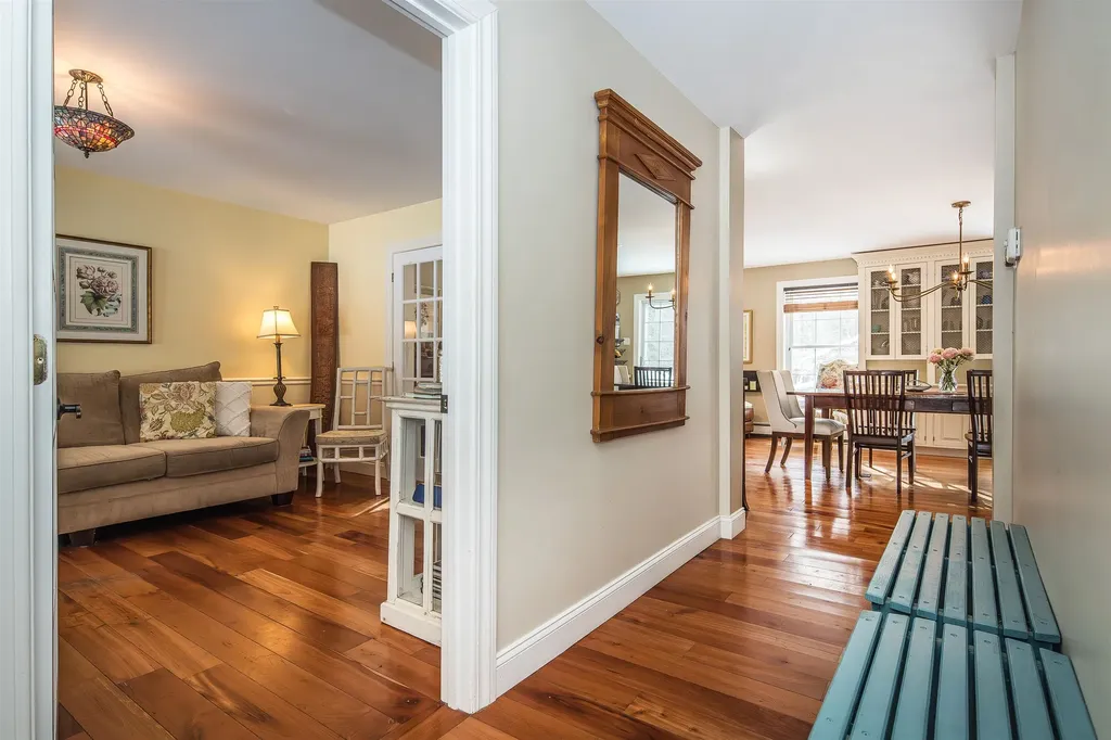 201 Owls Head Hill Lane Dorset VT 05251-0000