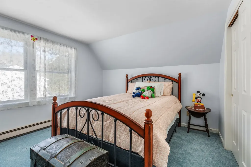 17 Cottage Circle Lebanon NH 03784