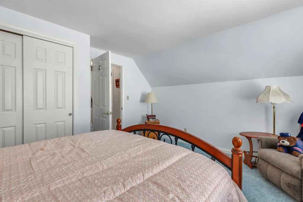 17 Cottage Circle Lebanon NH 03784