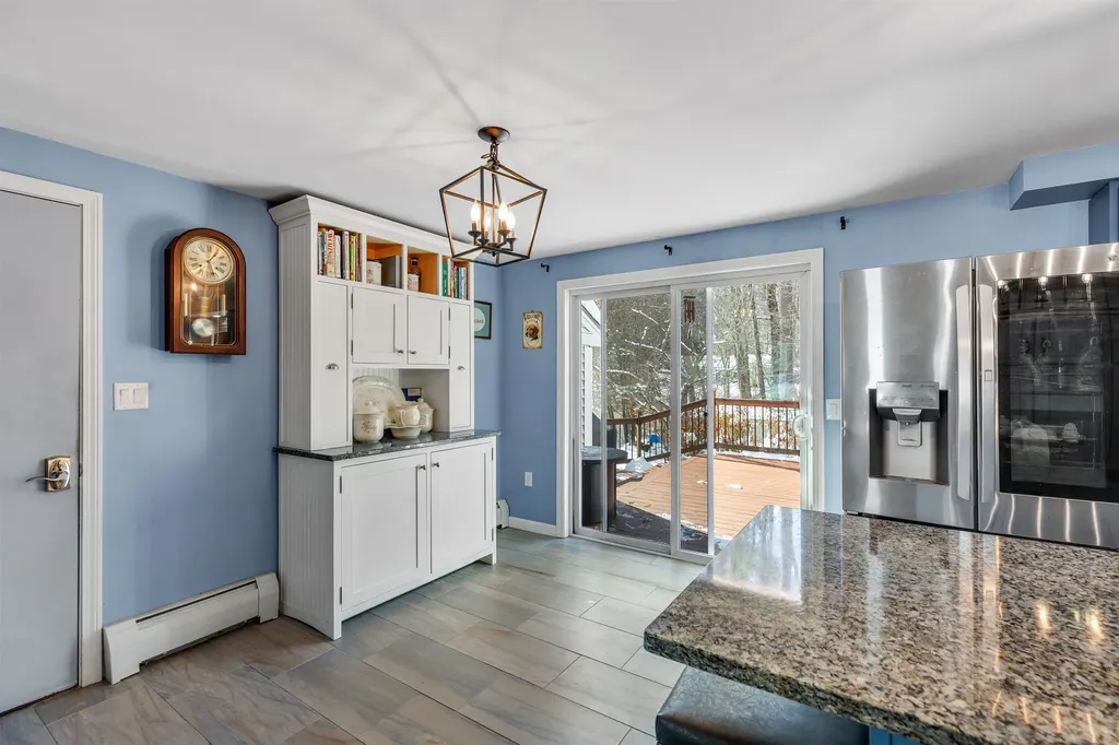 17 Cottage Circle Lebanon NH 03784