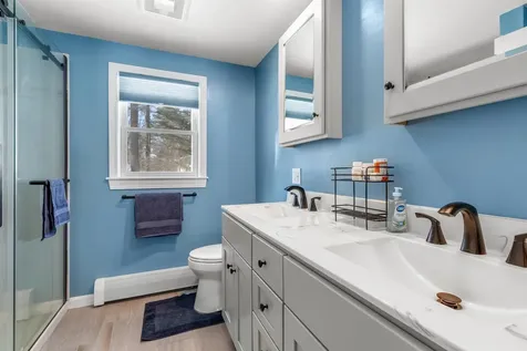 17 Cottage Circle Lebanon NH 03784