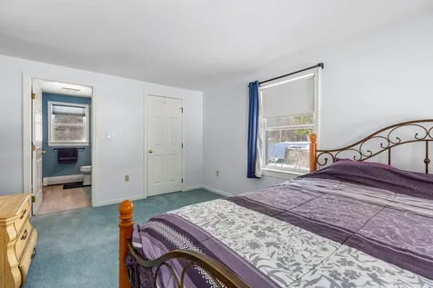 17 Cottage Circle Lebanon NH 03784