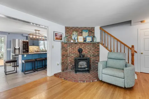 17 Cottage Circle Lebanon NH 03784