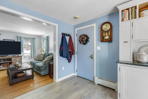 17 Cottage Circle Lebanon NH 03784