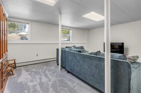 17 Cottage Circle Lebanon NH 03784