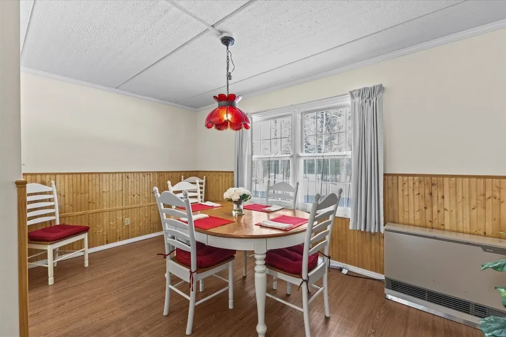 125 Kennedy Drive South Burlington VT 05403