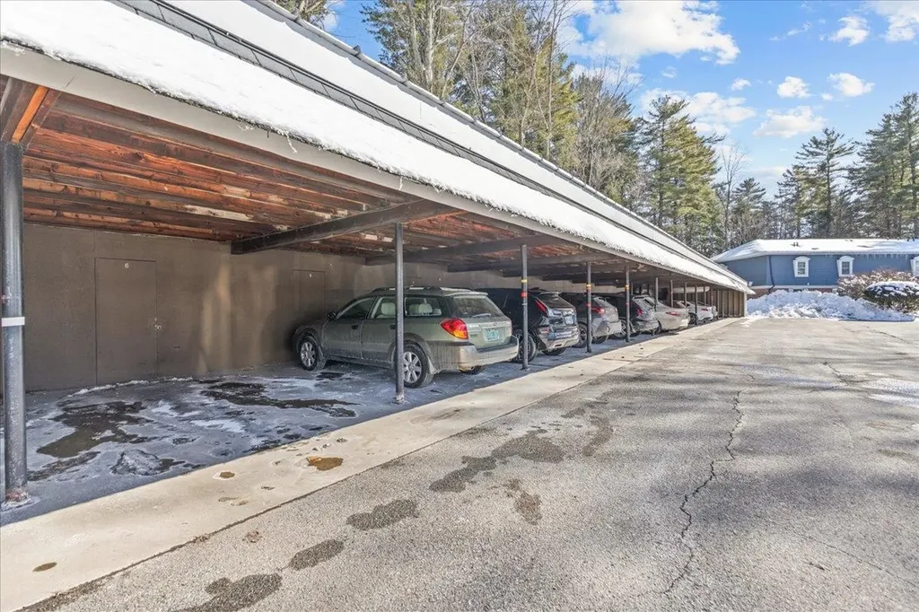 125 Kennedy Drive South Burlington VT 05403