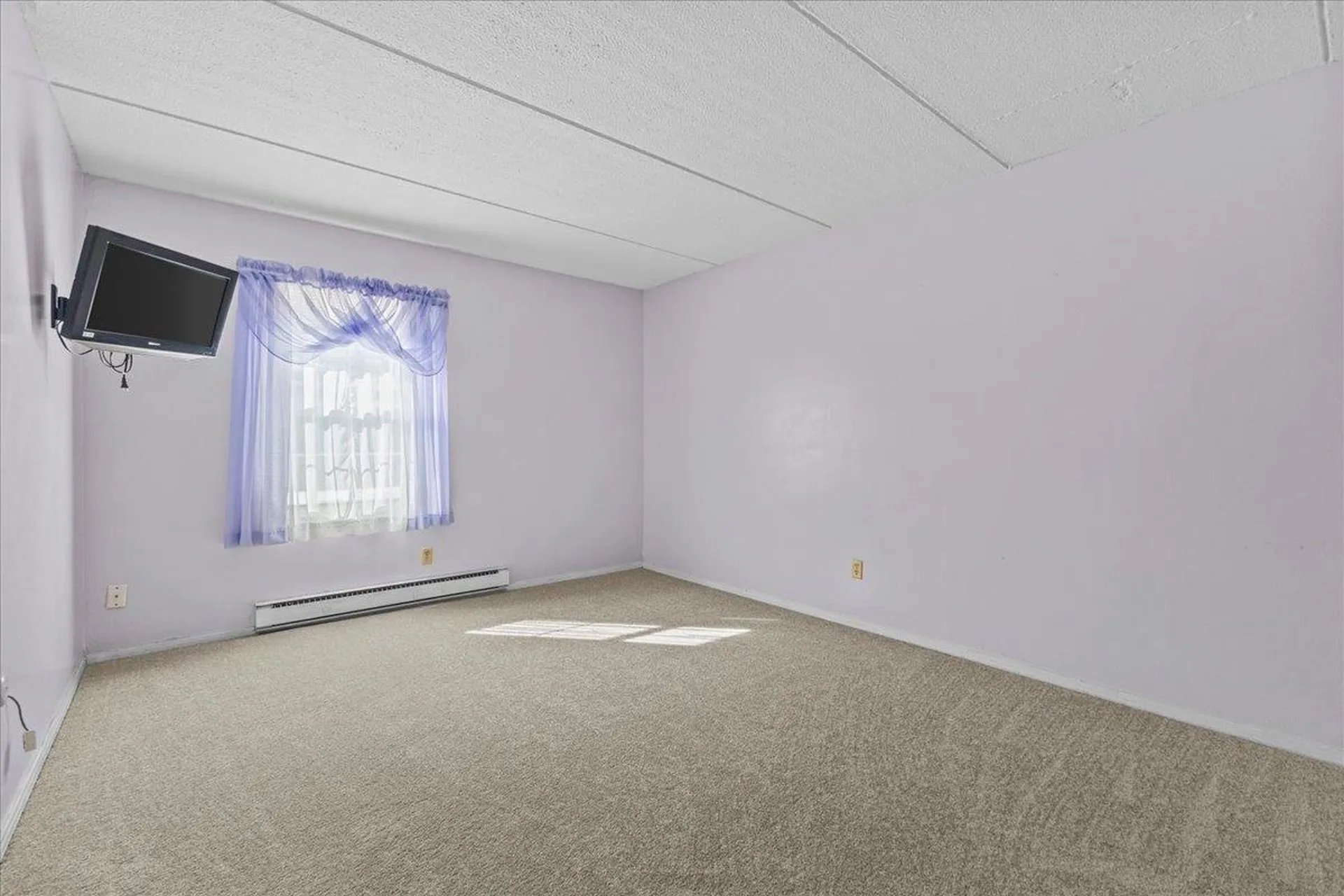 125 Kennedy Drive South Burlington VT 05403