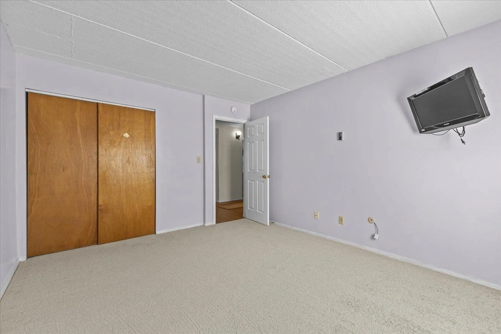 125 Kennedy Drive South Burlington VT 05403