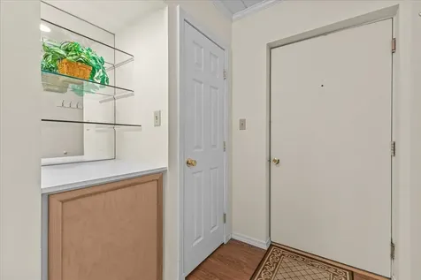 125 Kennedy Drive South Burlington VT 05403