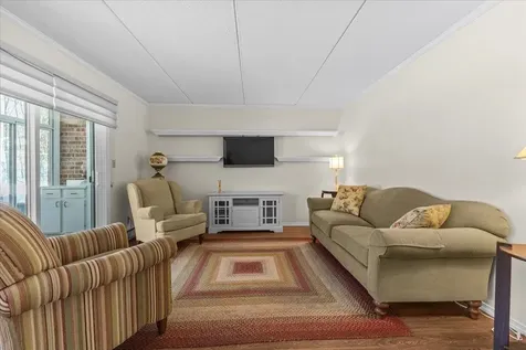 125 Kennedy Drive South Burlington VT 05403