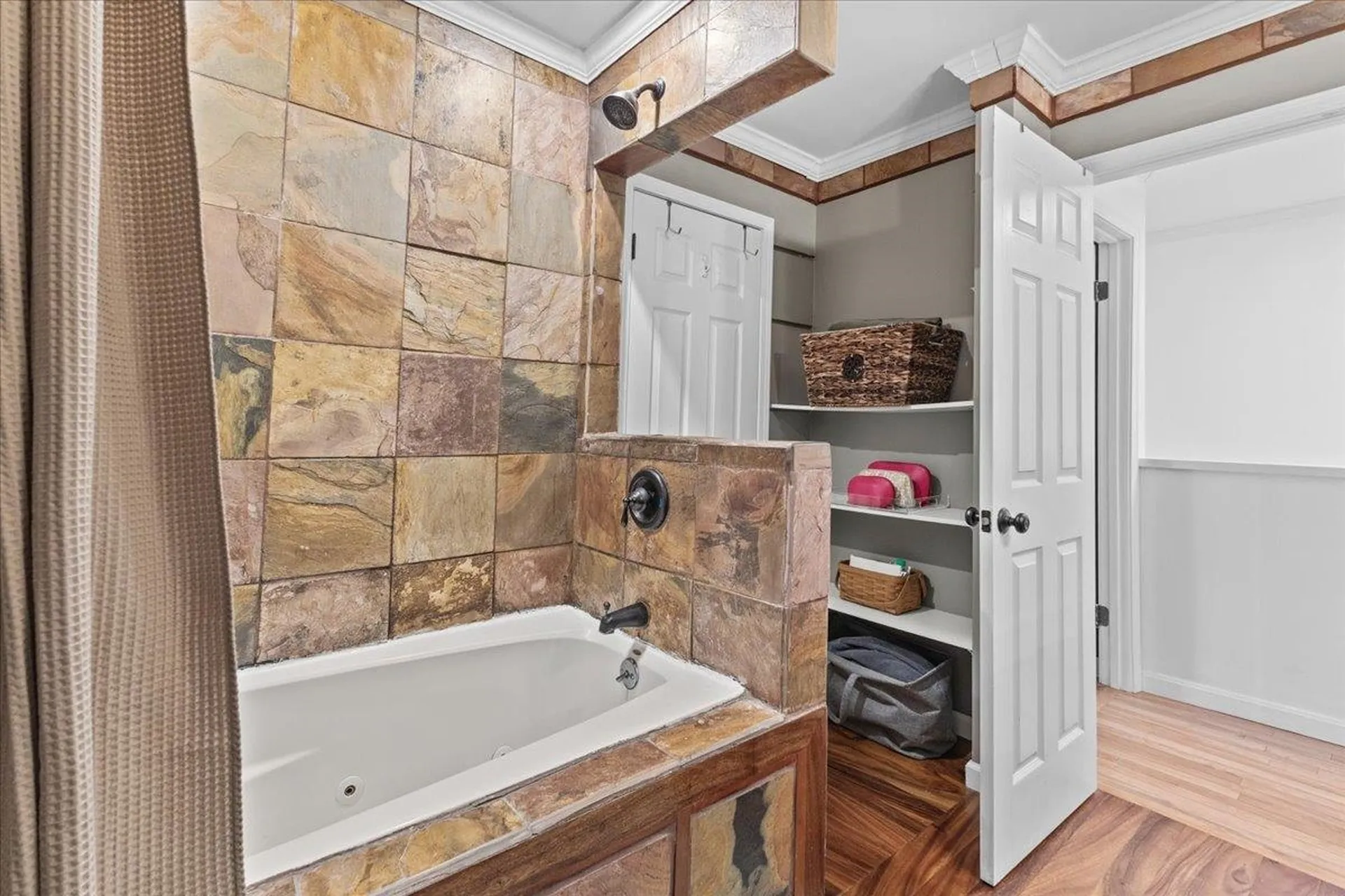 33 Harbor View Road South Burlington VT 05403