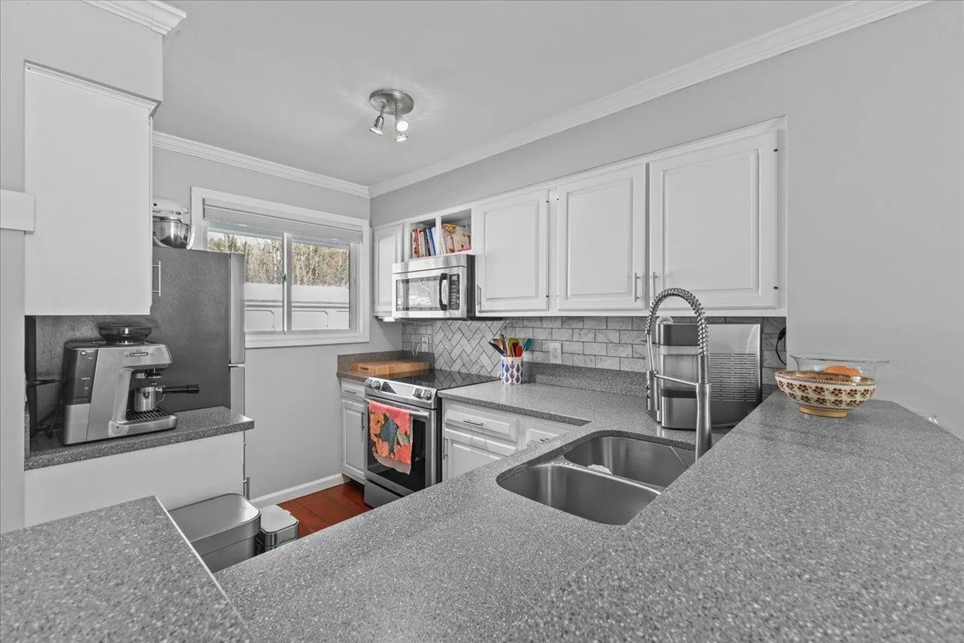 33 Harbor View Road South Burlington VT 05403