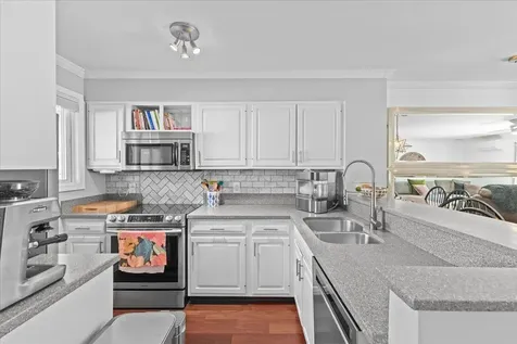 33 Harbor View Road South Burlington VT 05403