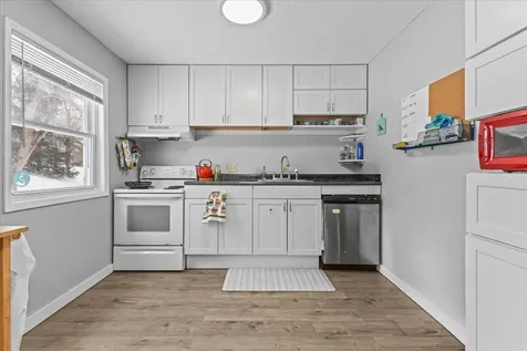 223 Sherwood Square Essex Junction VT 05452