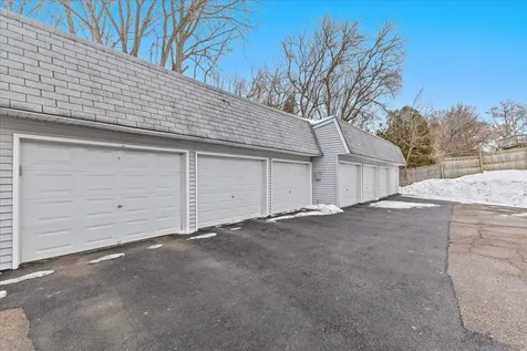 223 Sherwood Square Essex Junction VT 05452