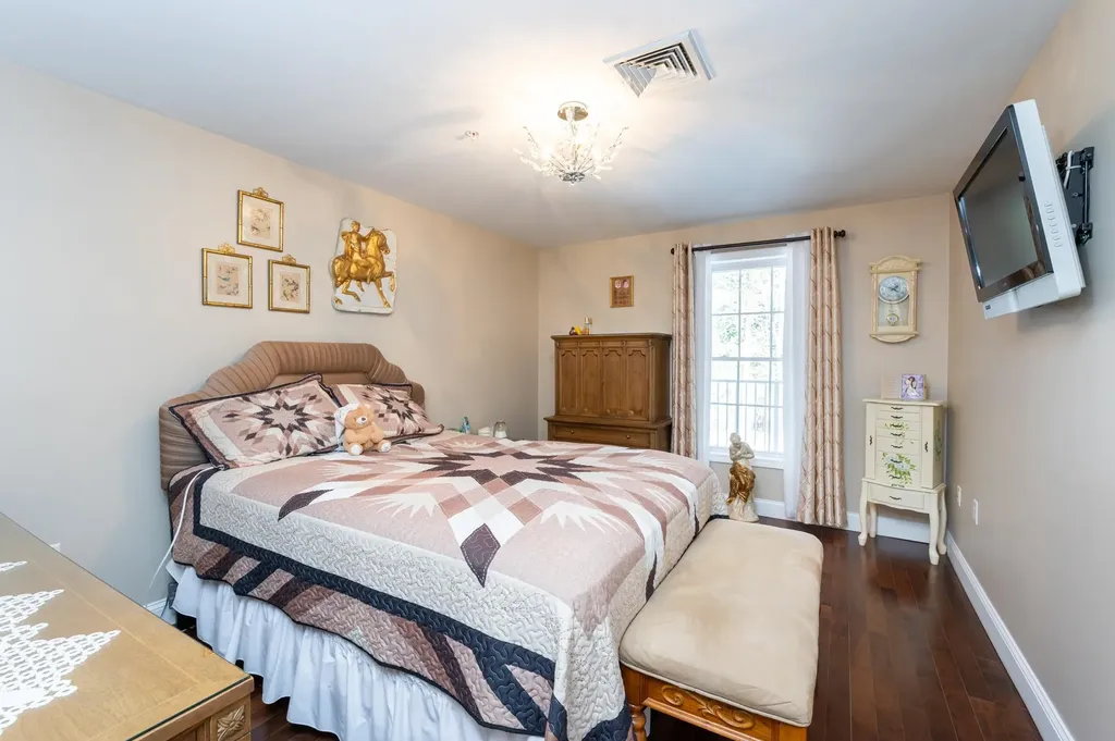 59 Cluff Road Salem NH 03079