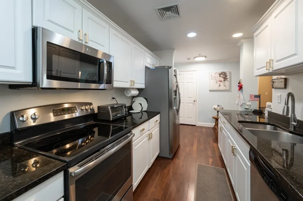 59 Cluff Road Salem NH 03079