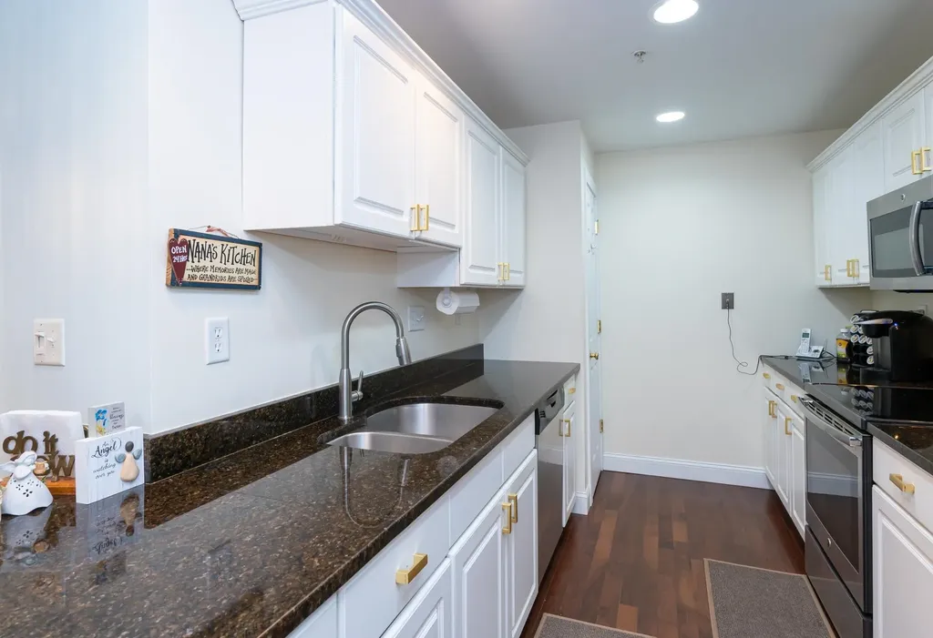 59 Cluff Road Salem NH 03079