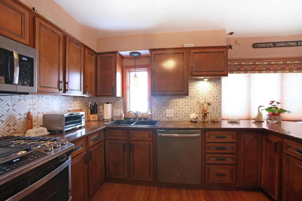 1 Grandview Avenue Derry NH 03038