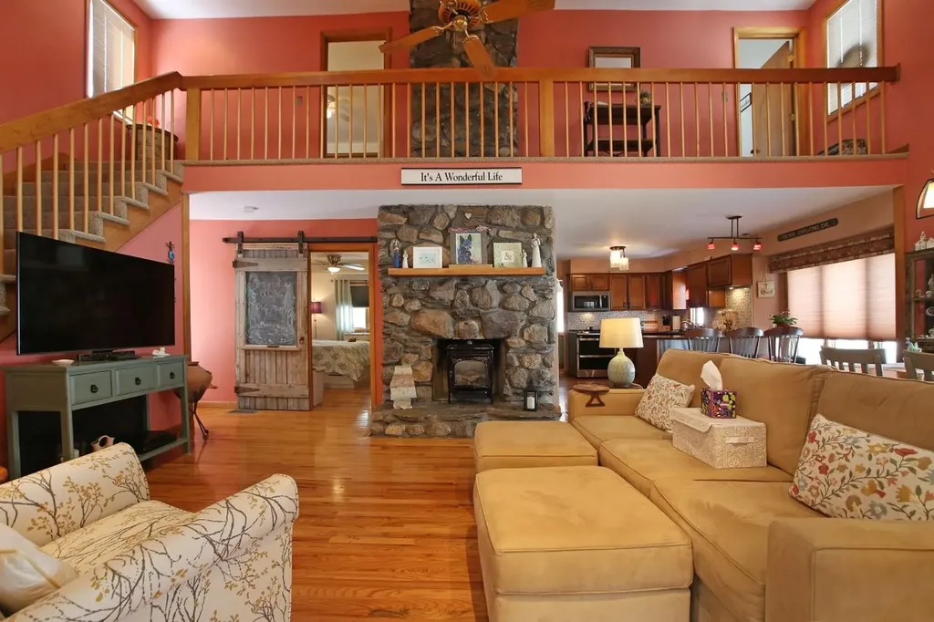 1 Grandview Avenue Derry NH 03038