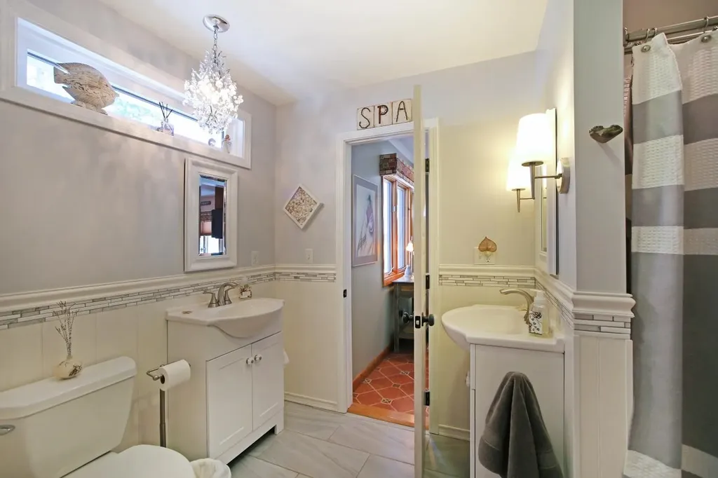 1 Grandview Avenue Derry NH 03038