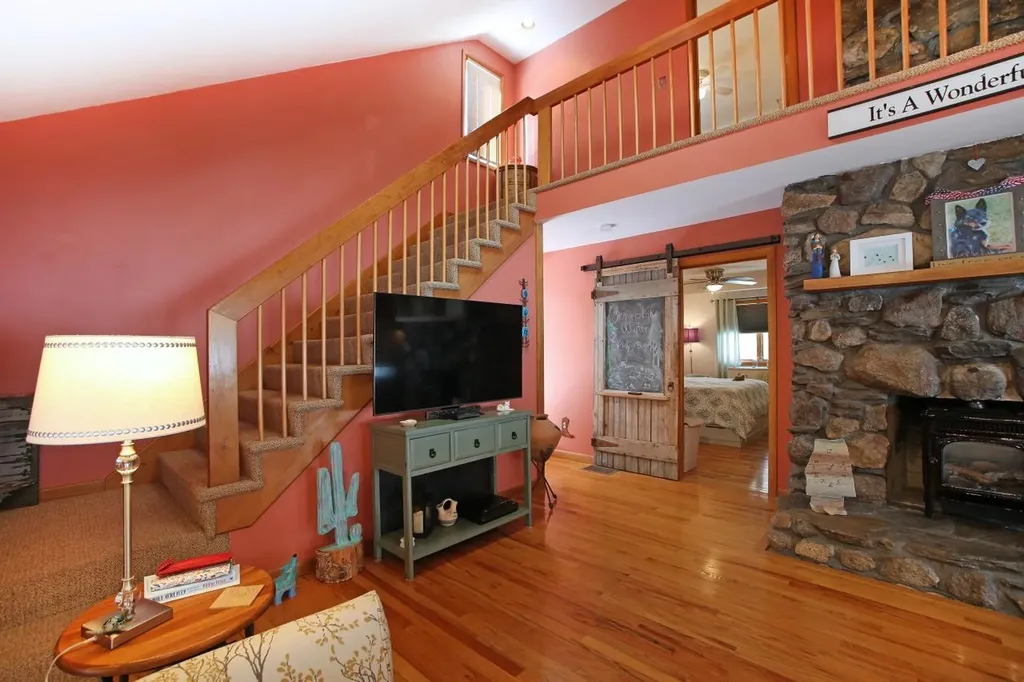 1 Grandview Avenue Derry NH 03038