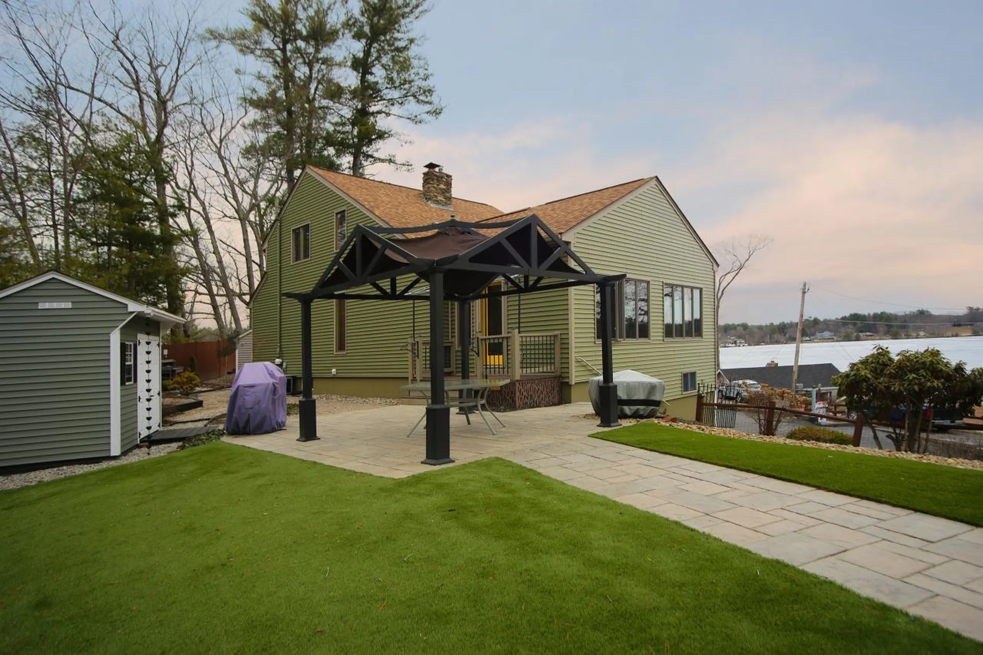1 Grandview Avenue Derry NH 03038