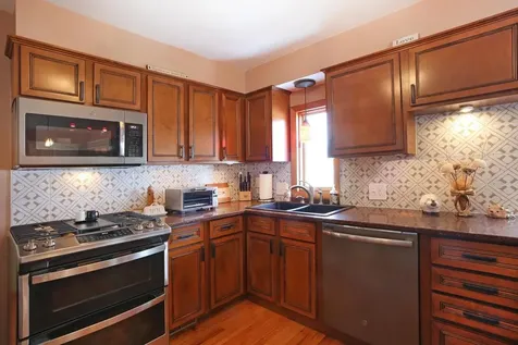 1 Grandview Avenue Derry NH 03038