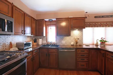 1 Grandview Avenue Derry NH 03038