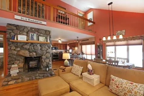 1 Grandview Avenue Derry NH 03038