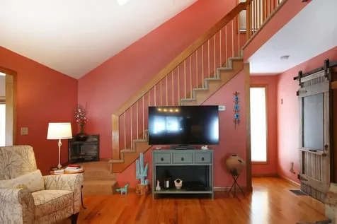 1 Grandview Avenue Derry NH 03038