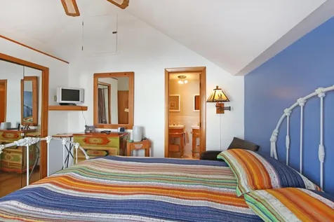 1 Grandview Avenue Derry NH 03038