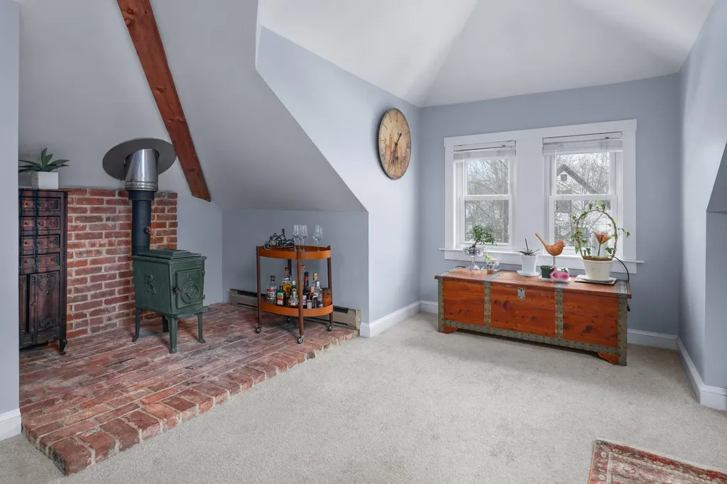 352 Miller Avenue Portsmouth NH 03801