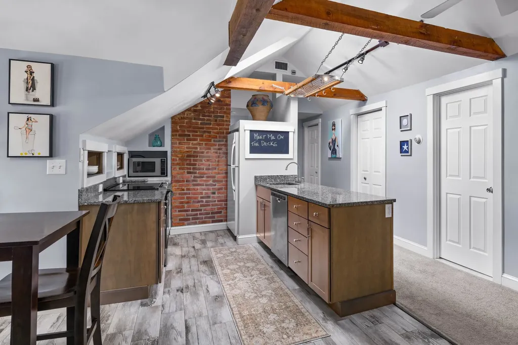 352 Miller Avenue Portsmouth NH 03801