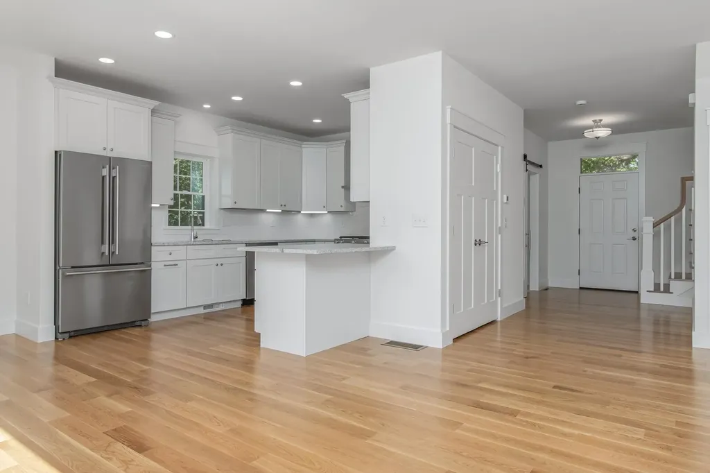 11 Sunset Avenue Hampstead NH 03841