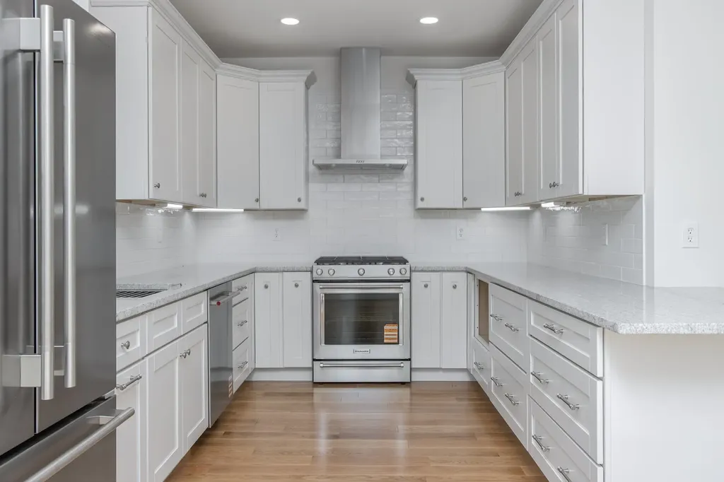 11 Sunset Avenue Hampstead NH 03841