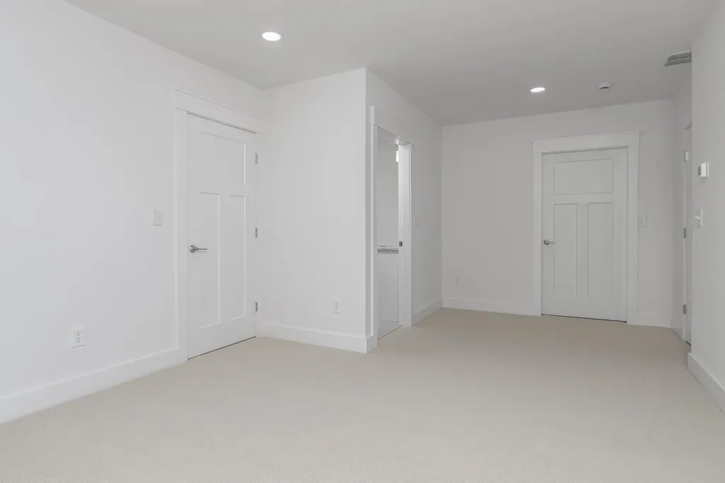 11 Sunset Avenue Hampstead NH 03841