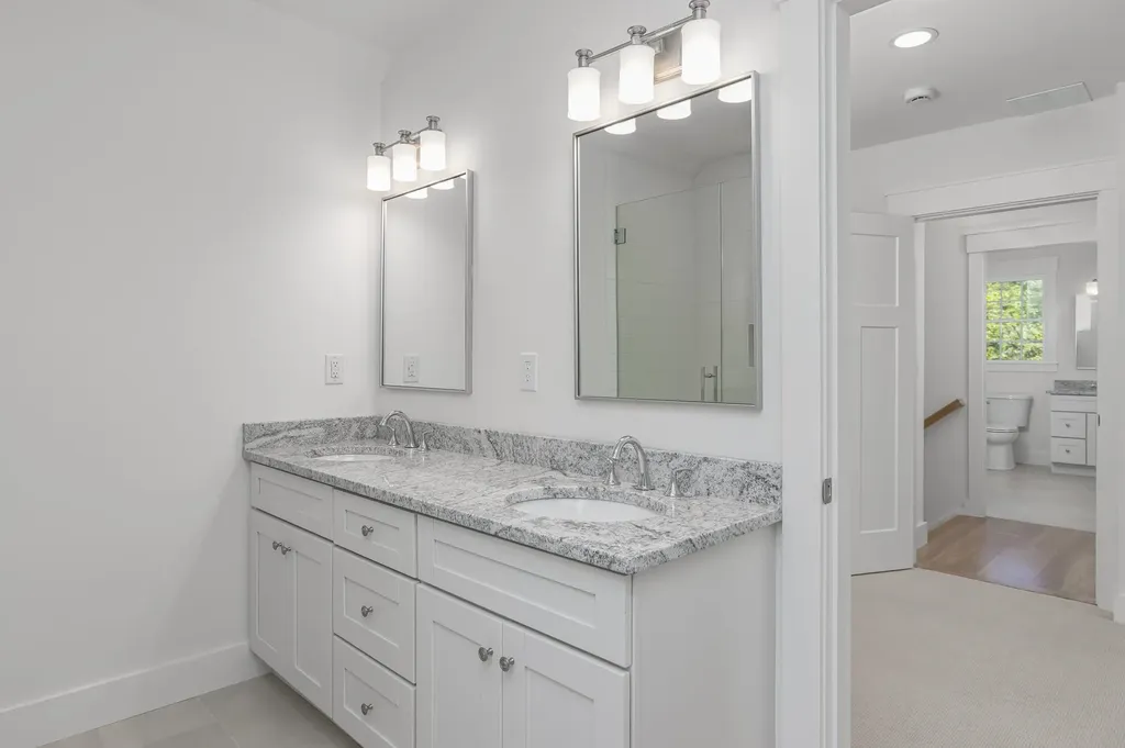 11 Sunset Avenue Hampstead NH 03841