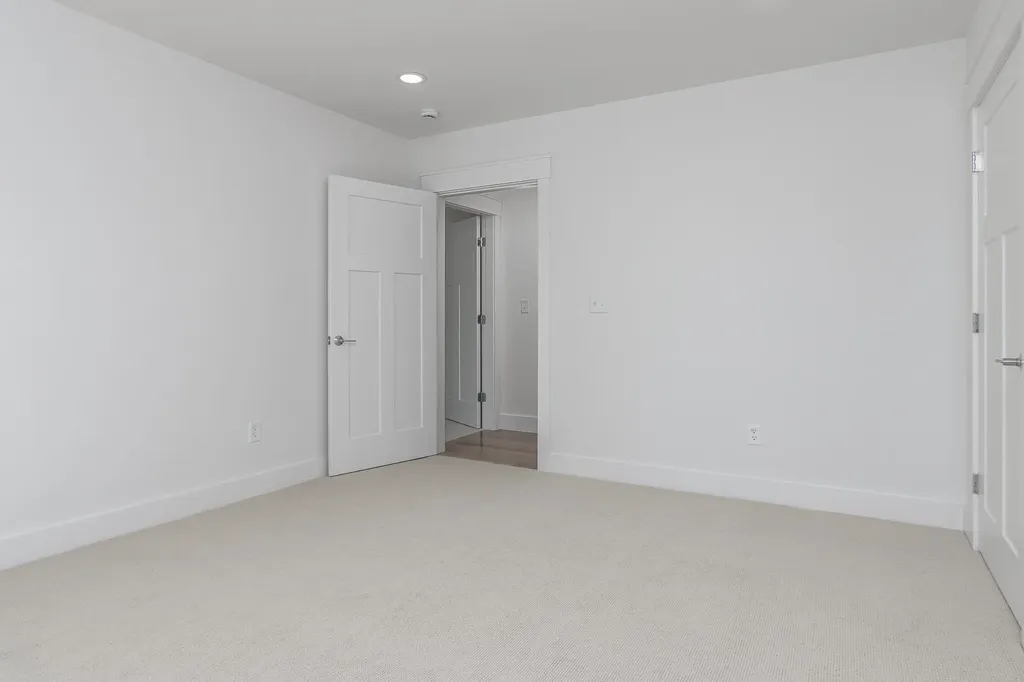11 Sunset Avenue Hampstead NH 03841