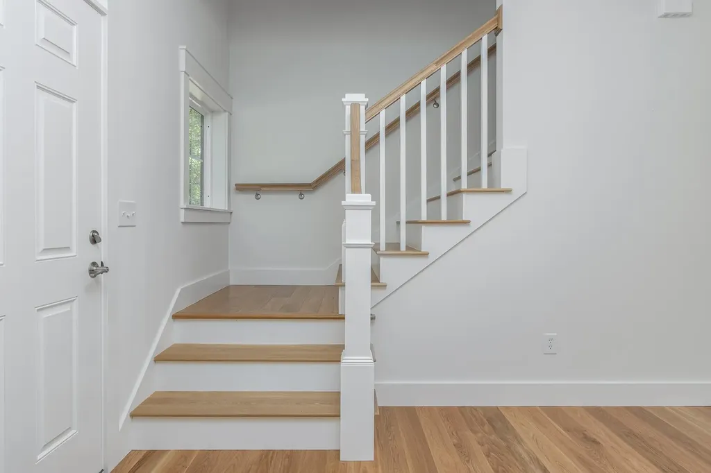 11 Sunset Avenue Hampstead NH 03841