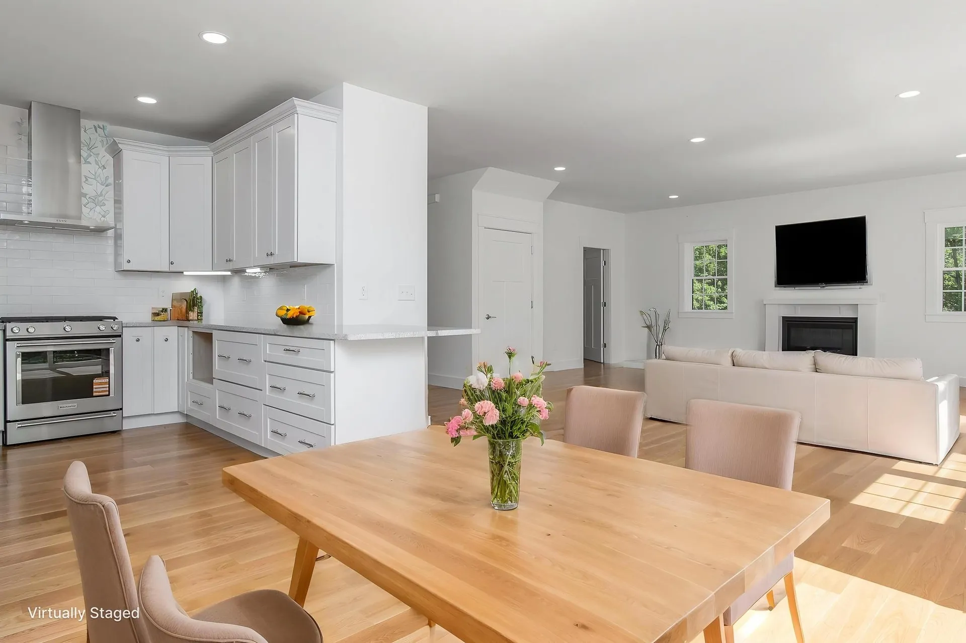 11 Sunset Avenue Hampstead NH 03841